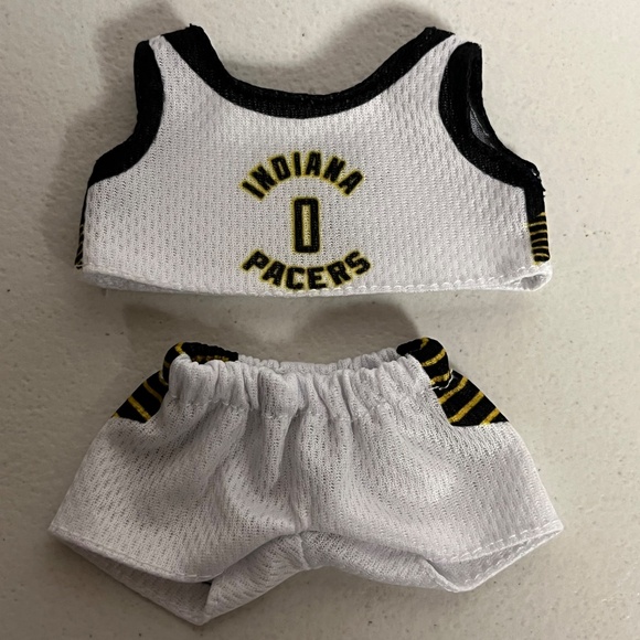Indiana Pacers 0 Jersey Sneakers 3 Piece Outfit For Labubu Basketball Black - Picture 5 of 10